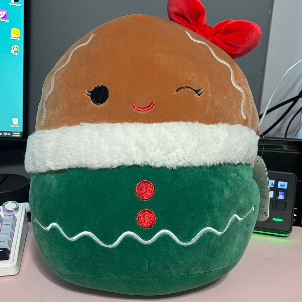 Squishmallow Gina